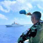 KRI Sultan Iskandar Muda Berikan Salam Perpisahan Dan Sambut Kapal Perang Negara Lain Di Lebanon