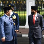 Bersama Menhan Prabowo Subianto Presiden Jokowi Tinjau Pameran Alutsista TNI