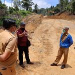 Dinas PUPRPRKP Anambas Pantau Pembangunan Jalan Pesisir Desa Payalaman Ke Desa Batu Ampar