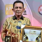 Unggul Dari DKI Jakarta, Gubernur Kepri Boyong Piala KPI Award 2021