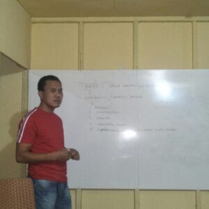 Pimpinan Umum Gurindam.id, Berikan Pelatihan Jurnalistik Dasar
