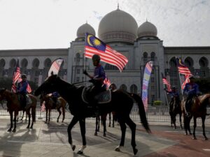 Malaysia Batasi Bekerja di Kantor Hanya 10 Persen Mencegah Penyebaran Covid 19