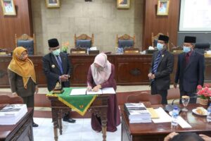 Pjs Bupati Kepulauan Anambas Hadiri Paripurna DPRD