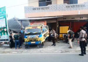 Pasca Pencoblosan Polres Natuna Perketat Pengamanan Gudang Logistik KPU