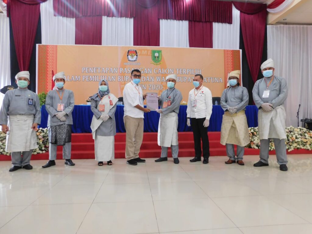 KPU Tetapkan Pasangan Wan Siswandi-Rodhial Huda Bupati dan Wakil Bupati Natuna Terpilih