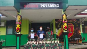 Bekerjasama dengan Pihak Bea Cukai dan Karantina Yonif 642 Serahkan Barang Bukti Penyelundupan