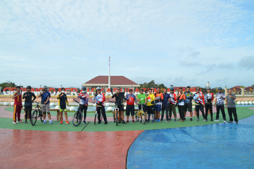 Kapolres Natuna Ikuti Gowes Bersama Dalam Rangka Menjalin Sinergitas TNI-Polri Serta FKPD