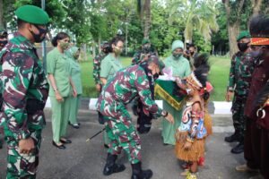 Pangdam XVII Cenderawasih Kunjungi Denzipur 12 OHH
