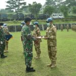 Prajurit TNI Dianugerahi Penghargaan dan Satya Lencana Canti Darma  