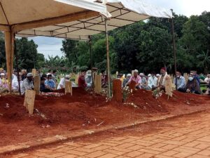 Guru Syekh Ali Jaber Dimakamkan di Daarul Quran
