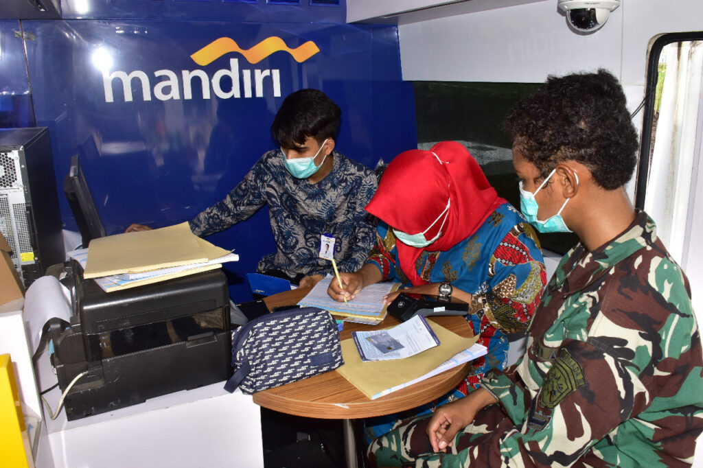 Bintara dan Tamtama Remaja TNI AL Asal Papua Terima Pelajaran Perbankan