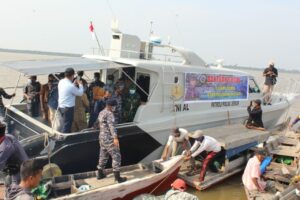 Danlanal Dumai Kolonel Laut (P) Himawan Resmikan Renovasi Posal Selat Panjang