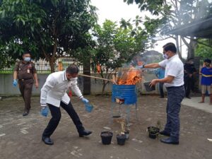 Dirnarkoba Polda Banten Hadiri Pemusnahan Barang Bukti Narkotika di BNNP Banten