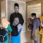 Guru Kecamatan Nongsa Batam Kunjungi Musuem Raja Ali Haji Dengan Karya Gurindam 12