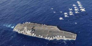 Kapal Induk USS Nimitz Lintasi Selat Malaka Menuju Laut Cina Selatan