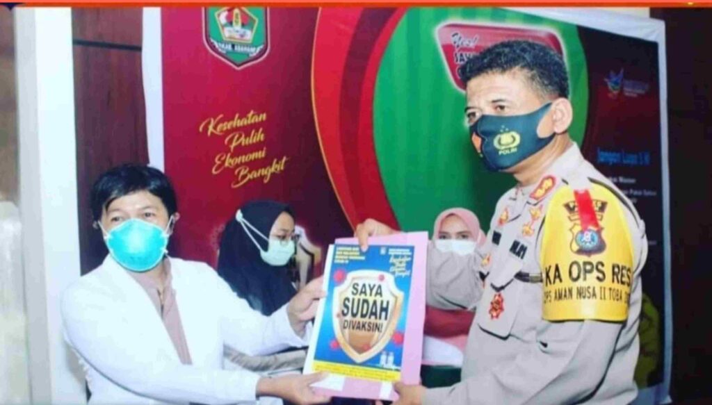 Kapolres Asahan Disuntik Vaksin COVID-19 Pendopo Rumah Dinas Bupati