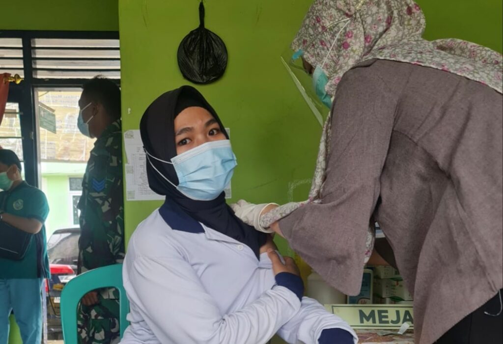 Nakes AL Bangka Belitung Terima Vaksin Covid 19