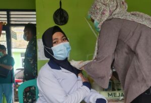 Nakes AL Bangka Belitung Terima Vaksin Covid 19
