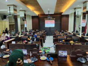 Sidang Paripurna DPRD Anambas, Lantik Ellisya Gantikan Nur Adnan Nala