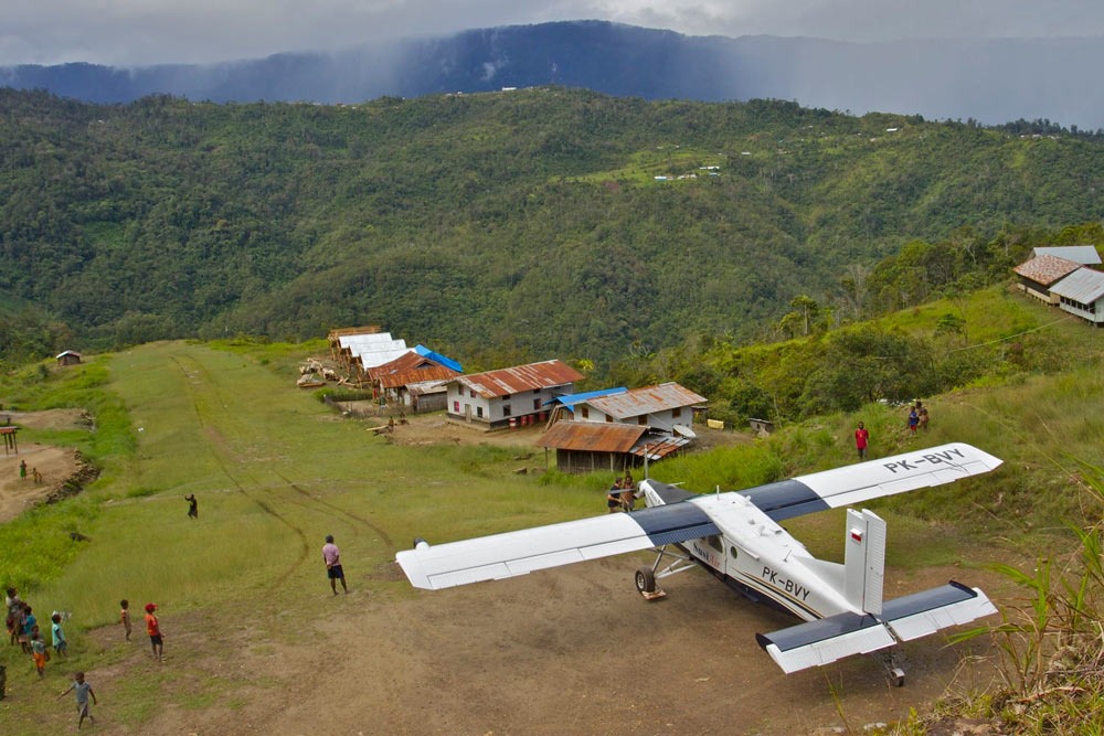 pesawat  PT. Asi Pudjiastuti Aviation (Pilatus PC-6 S1-9364 PK BVY