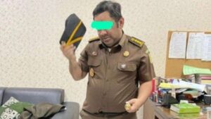 Jaksa Gadungan Nyamar Seragam Kejari Surabaya Ogah Bayar Hotel Dua Bulan