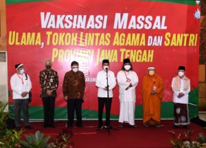 Masih Di Jawa Tengah Presiden Jokowi Tinjau Vaksinasi Massal bagi Ulama dan Tokoh Lintas Agama