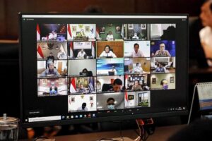 Pesan Khusus Luhut Untuk Menhub dan Menperin soal Kendaraan Listrik di Indonesia
