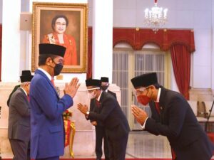 Inilah Sumpah Setia Menteri Investasi, Mendikbudristek, dan Kepala BRIN Untuk Indonesia