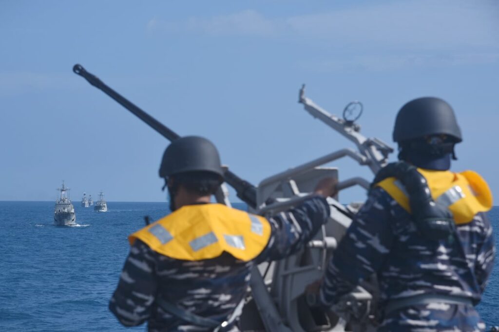 Pasukan Tempur TNI AU dan AL siap Menjaga Perairan Indonesia Dari Gangguan Keamanan