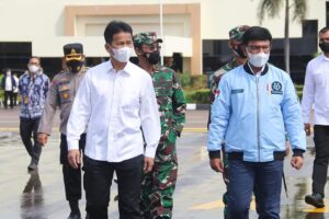 Sebelum Bertolak Ke Natuna Walikota Batam Sambut Menkominfo Tinjau Pembangunan Data Center