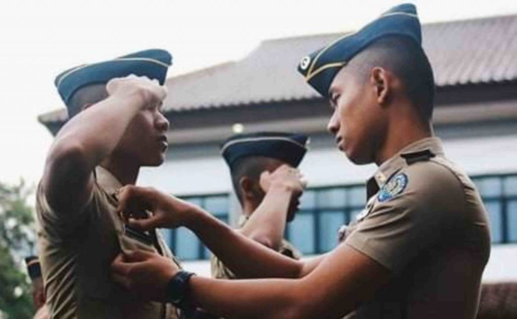 Calon Aparatur Sipil Negara (CASN) Tahun 2021 melalui skema sekolah kedinasan.