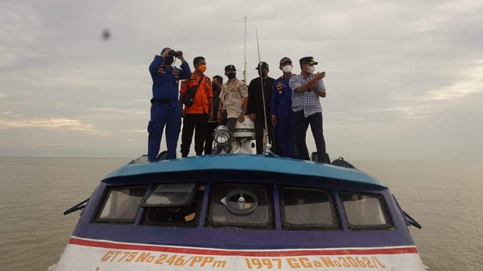 Wakil Bupati Lingga Jemput korban kapal KM Wicly Jaya Sakti