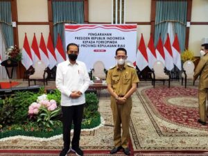 Wawako Bicara Bersama Presiden Bantu Vaksinasi Pekerja Batam