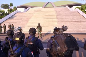 Irjen TNI Tinjau Latihan Prajurit Satgultor TNI Pertajam Naluri Prajurit Tumpas Teroris