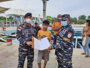 TNI AL Selamatkan Ridho ilhami Terapung di Tengah Laut Selama 3 Jam