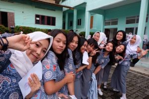 33 Ribu Siswa Kepri Berebut Masuk SMA/SMK, Legislator Minta Kuota Terpenuhi