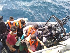 TNI AL Jemput Lima Nelayan Terdampar di Malaysia
