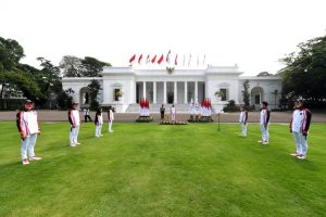 Lepas 28 Kontingen Indonesia ke Olimpiade Tokyo, Jokowi: insyaallah perjuangan saudara sukses