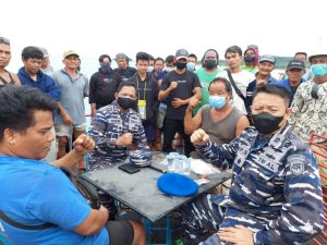 TNI AL Mediasi Antara Kapal Isap Dengan Nelayan Bangka