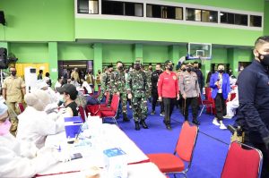 Panglima TNI: Mahasiswa Sukseskan Vaksinasi Nasional