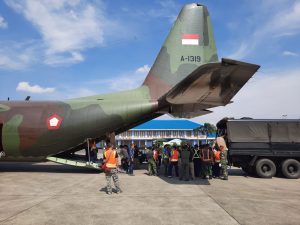 Panglima TNI Kirim Bantuan Alkes dan Obat-Obatan dengan Pesawat TNI AU