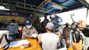 Ship To Ship, Vaksinasi Covid-19 Dilaksanakan TNI AL Banten di Pulau Panjang