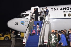 Panglima TNI Sambut Kedatangan 33 WNI dari Afghanistan