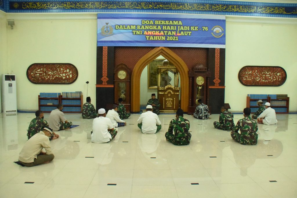 Jelang HUT Ke-76 TNI AL, Prajurit Koarmada I Gelar Doa Bersama