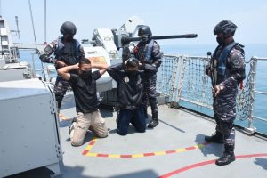 TNI AL Berhasil Bekuk Perompak di Samudera Indonesia
