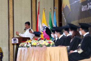 Hadir Wisuda UIB Walikota Batam Sampaikan Rencana Pembangunan Negeri