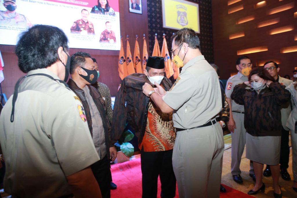 Gubernur Kepri H. Ansari Ahmad melantik dan mengukuhkan Pengurus Daerah serta Pengurus Resor Keluarga Besar Putra Putri Polri Provinsi Kepulauan Riau