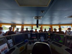 Wakil Bupati Anambas Tinjau Pemasangan Kabel Bawah Laut Di Anambas