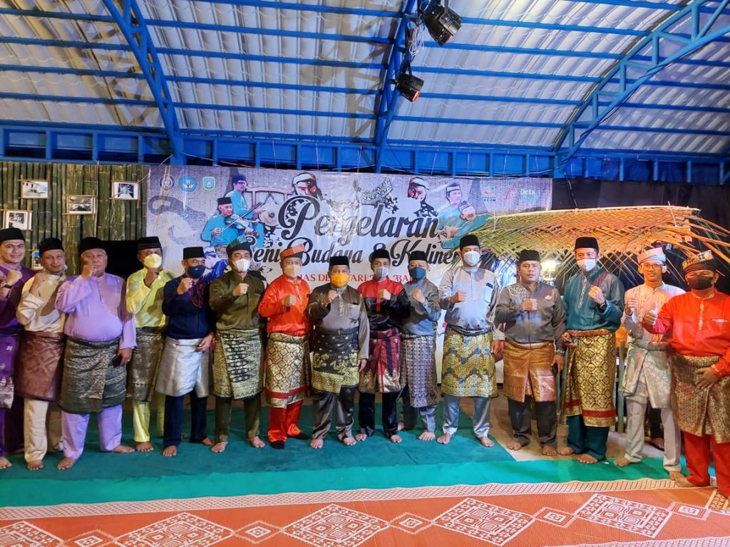 Wakil Ketua I DPRD Anambas Ikut Ramaikan Pembukaan Festival Seni Budaya Dan Kuliner Tarempa Barat