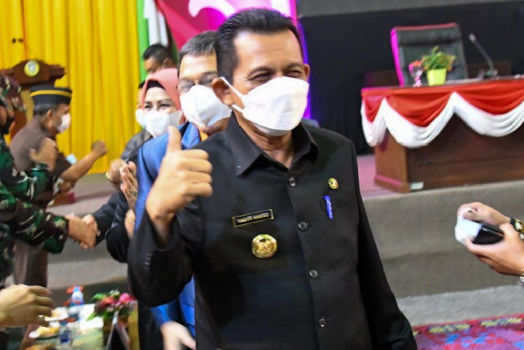 Gubernur Kepri H. Ansar Ahmad menyampaikan Nota Keuangan dan Rancangan Peraturan Daerah tentang APBD Provinsi Kepulauan Riau